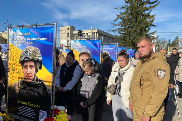 Photo 2025 11 01 19 36 54