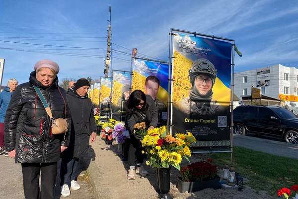 Photo 2025 11 01 19 37 10