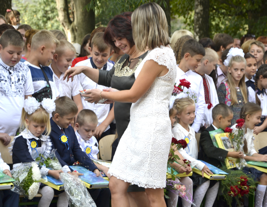 Оновлена Уланівська школа зустріла школярів