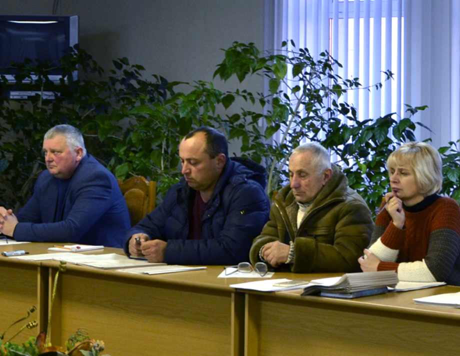 Про заходи під час воєнного стану