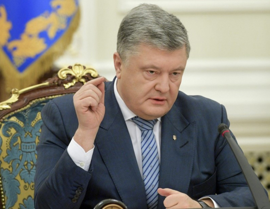 В Україні припиняється воєнний стан