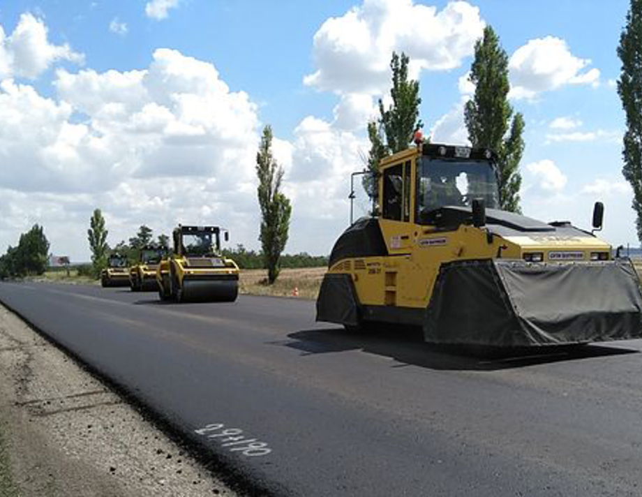 ЯКІ ДОРОГИ ВІДРЕМОНТУЮТЬ  НА ХМІЛЬНИЧЧИНІ?