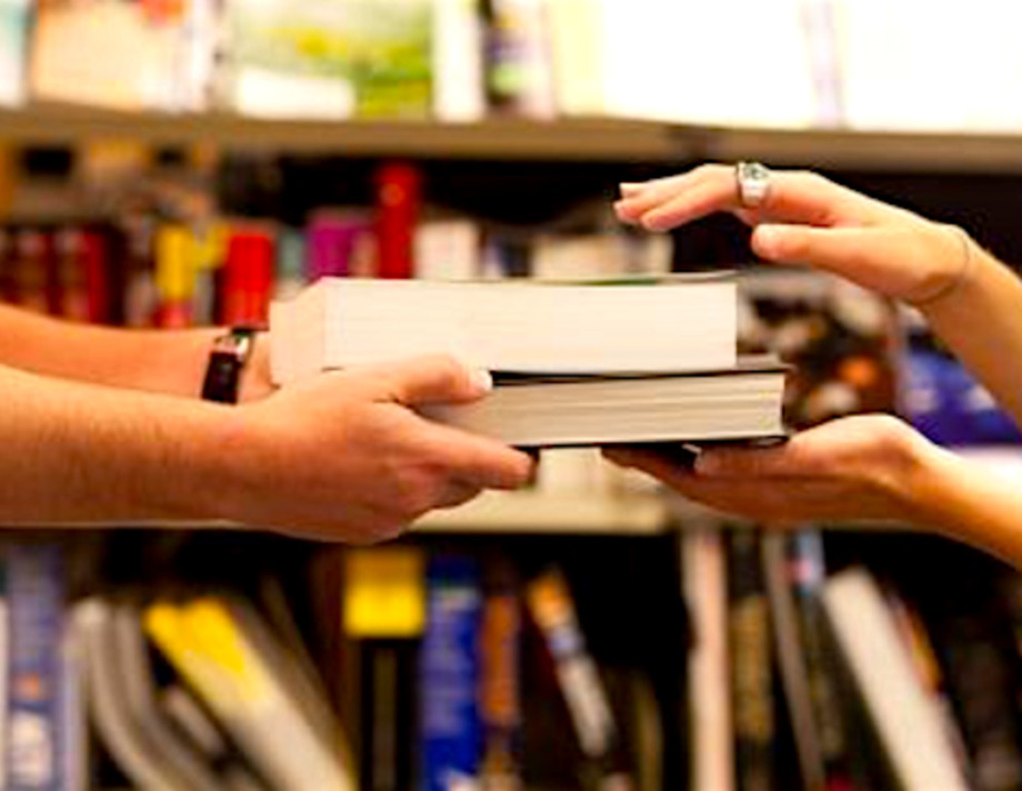 1200 нових книг отримали бібліотеки міста Хмільника й району на Вінниччині