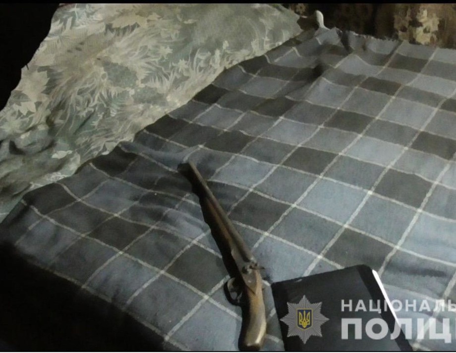 Обріз мисливської рушниці та набої знайшли у мешканця Уланова на Вінниччині
