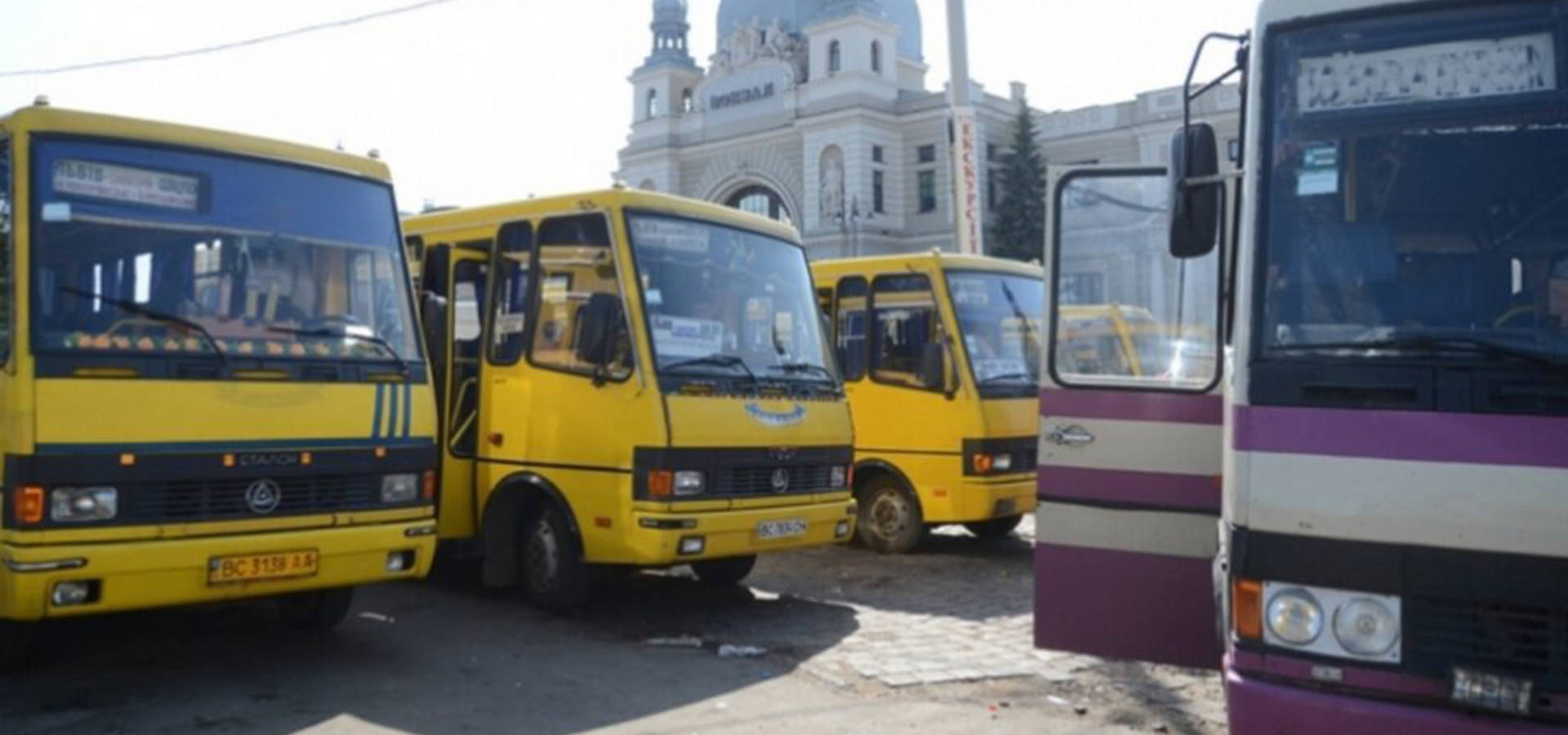 В Україні можуть відновити регулярні автобусні перевезення з 22 травня 
