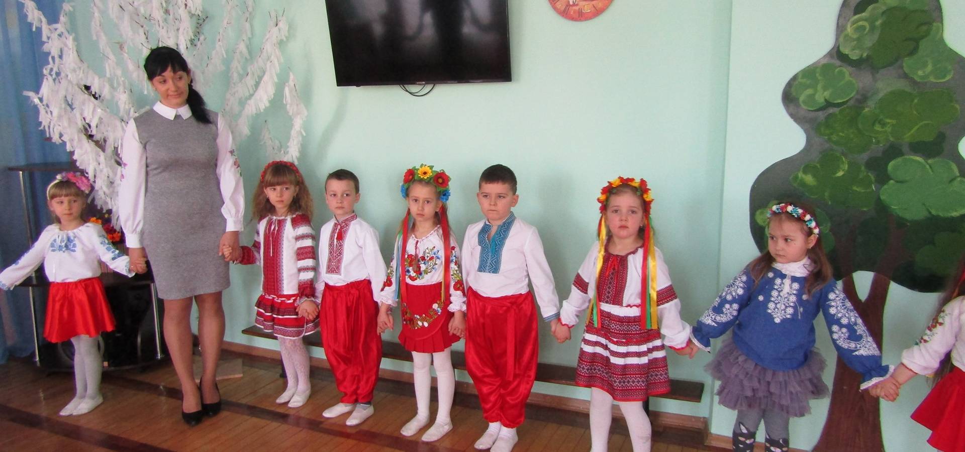 Як відзначали День Соборності у дитячому садочку в Хмільнику на Вінниччині