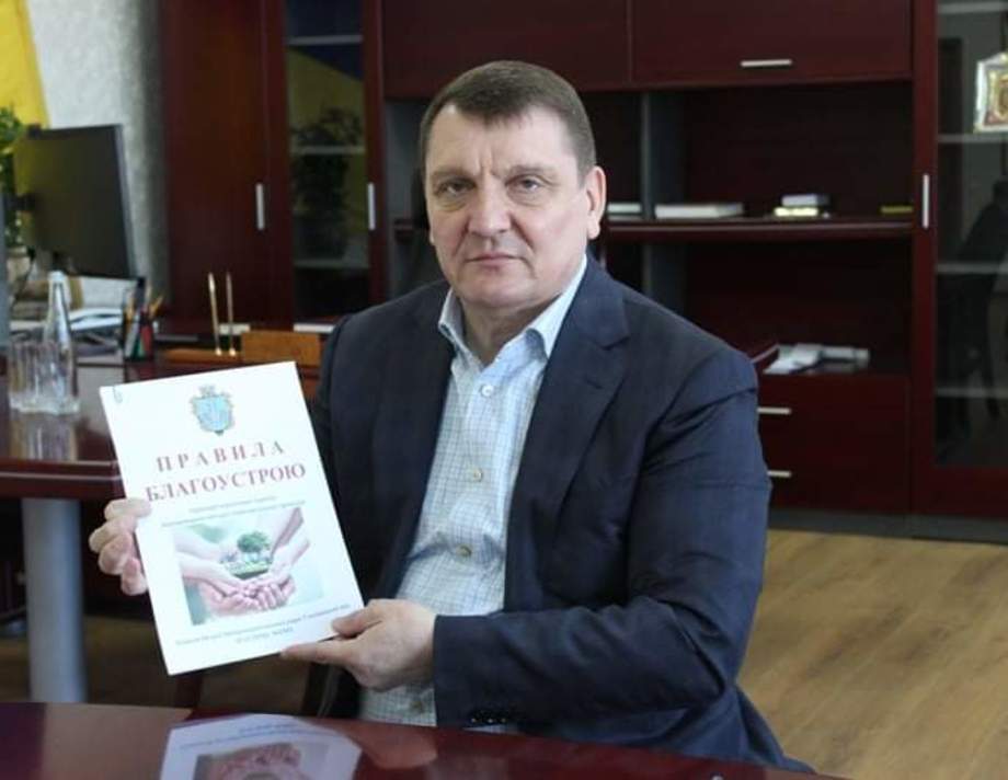 Міський голова Микола Юрчишин закликав хмільничан долучитись до прибирання у місті
