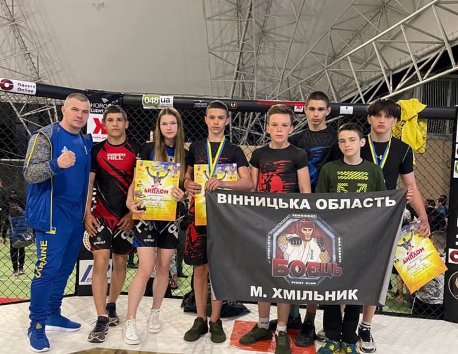 Бійці з Хмільника чемпіони України зі змішаних єдиноборств