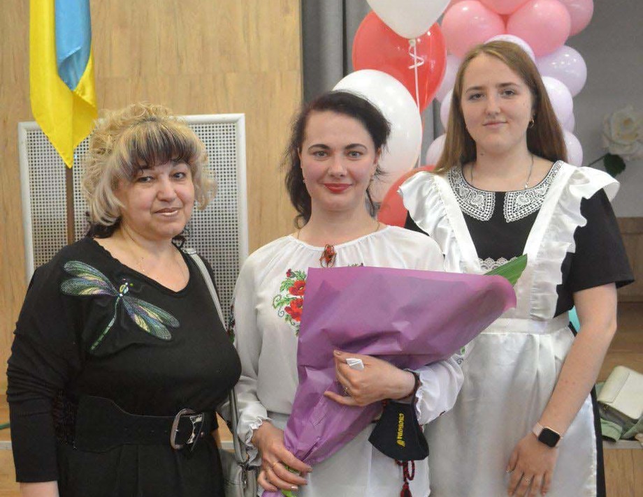 Учениця з Хмільника переможниця обласного конкурсу творів «Мама Героя».