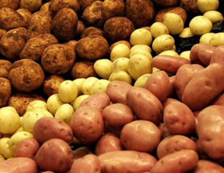 Білорусь купує картоплю з України