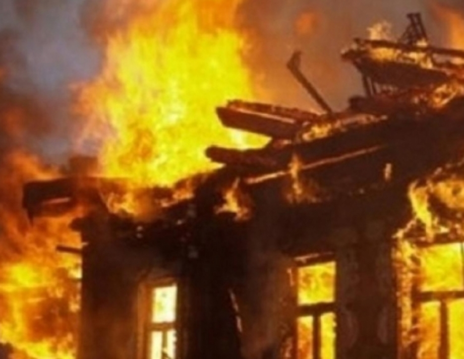 У Хмільницькому районі спалахнула пожежа, є постраждалі