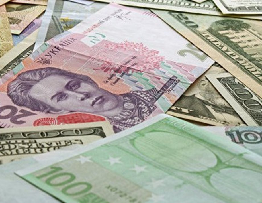 В Україні долар та євро знову дорожчають