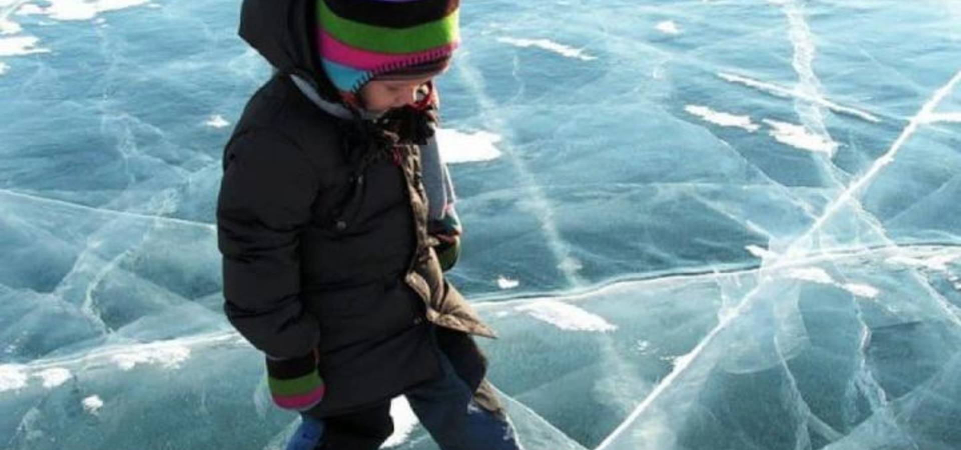 На Вінниччині учениця 6 класу врятувала братика, який провалився під лід