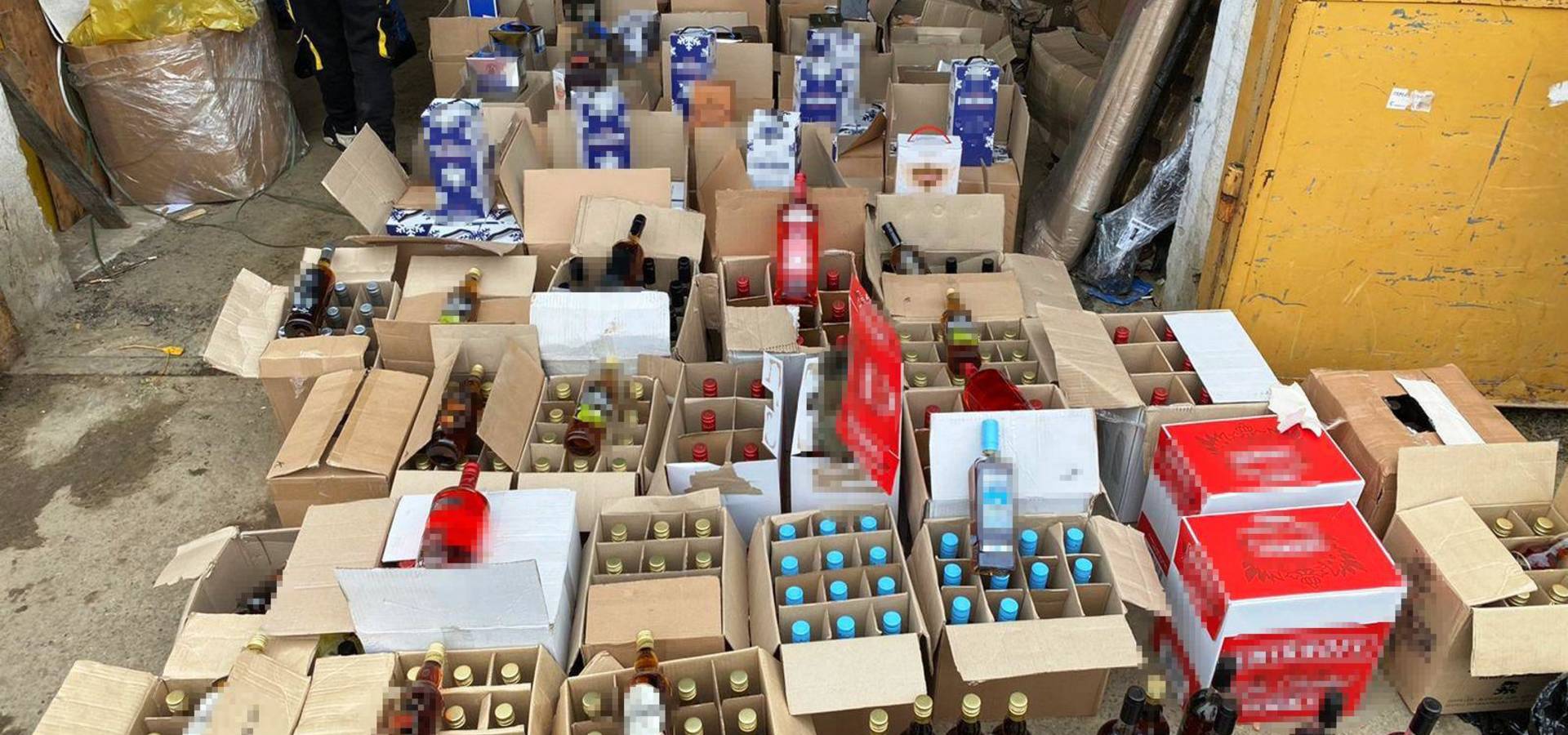 На Вінниччині вилучили понад тисячу літрів контрафактного алкоголю