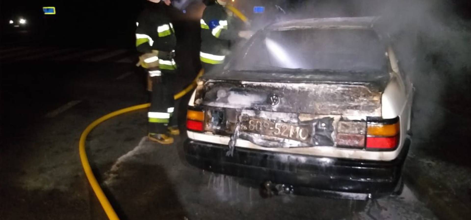 На Вінниччині загорілася автівка. Є постраждалі