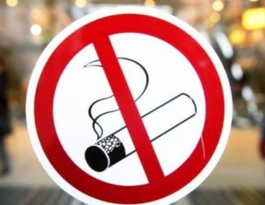 Куріння у приміщеннях ресторанів - заборонено
