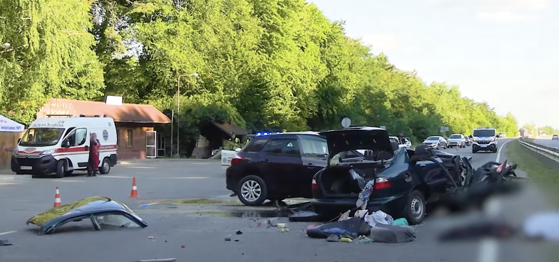 У аварії неподалік села Хмільницького району загинуло двоє людей (відео)