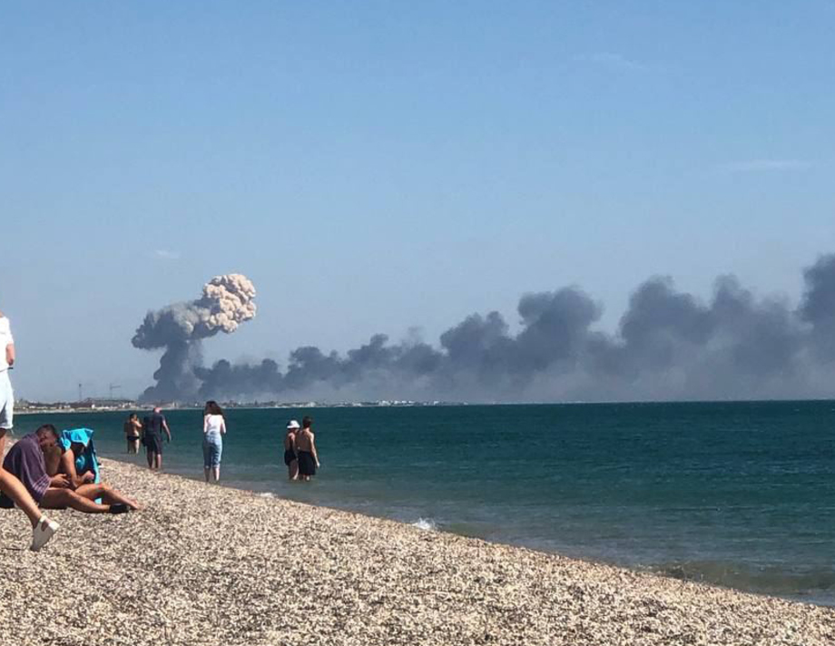 У Криму пролунали вибухи в районі військового аеродрому. У пропагандистів істерика