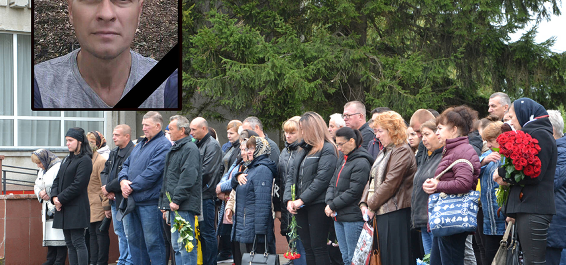 Хмільничани на віче попрощалися з Захисником України Віктором Сидоруком