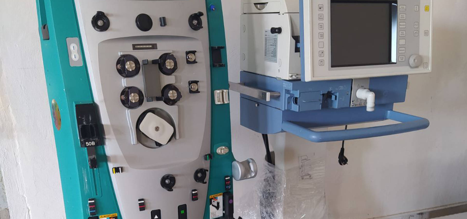 Хмільницька лікарня отримала сучасний апарат для гемодіалізу та функціональні ліжка з Німеччини
