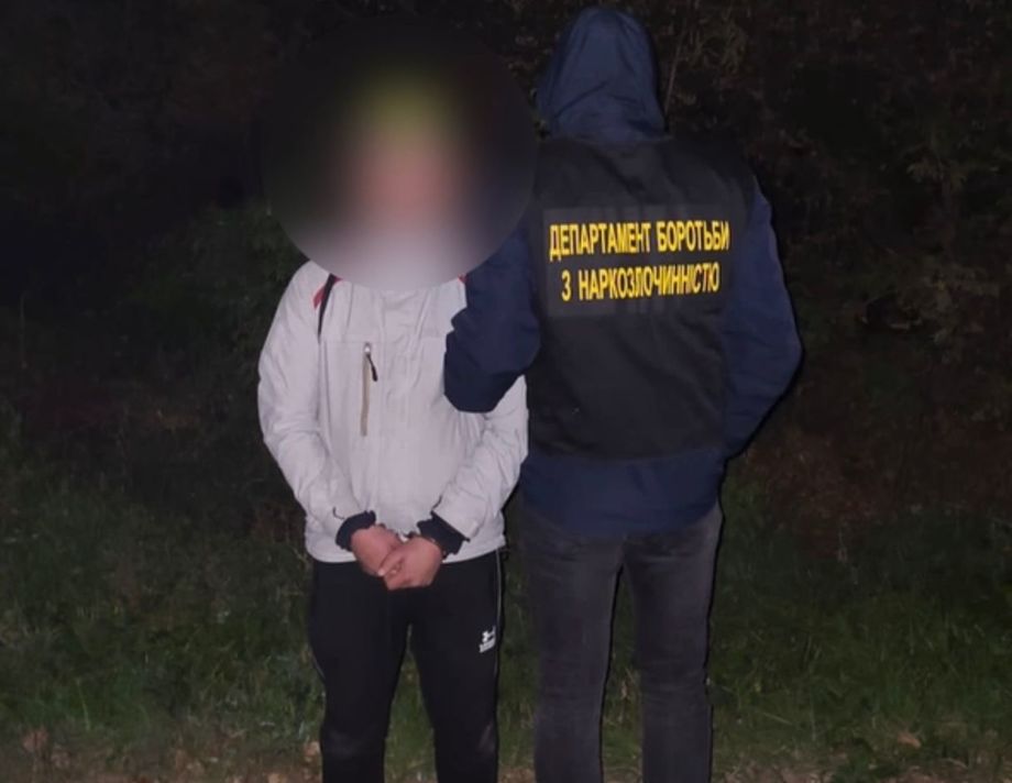 У Вінниці поліцейські затримали 26-річного наркоторговця