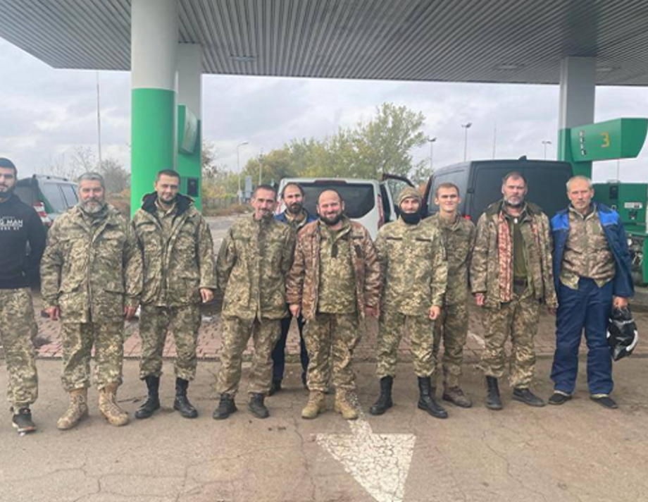 10 українських військових повернули з полону