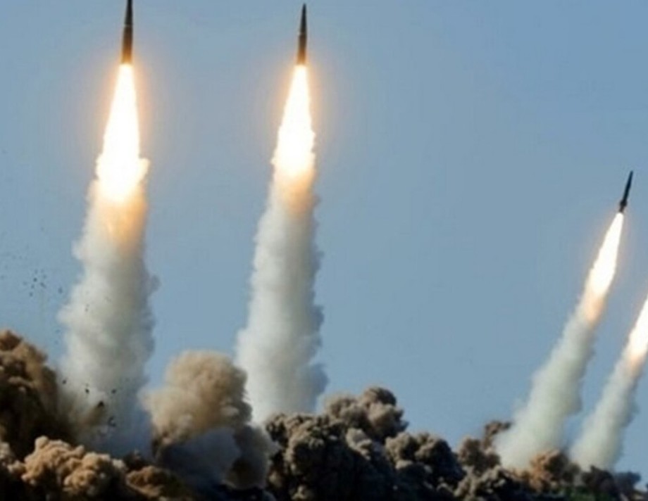 росія знову завдає масового ракетного удару по Україні. На Вінниччині спрацювала ППО