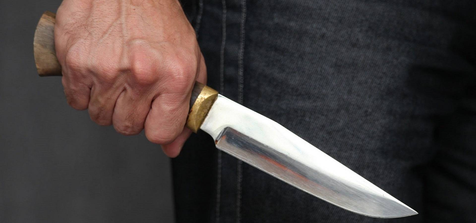 У Вінниці поліцейські затримали зловмисника, який із ножем напав на священнослужителя