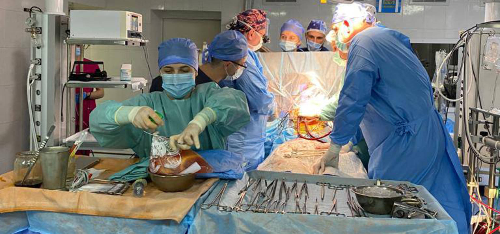 У Вінницькій Пироговці лікарі  вперше провели трансплантацію серця