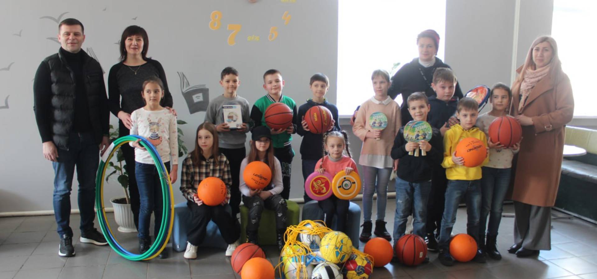 У Хмільницькому районі перші три школи отримали спортивний інвентар в рамках проєкту “Спорт заради перемоги”