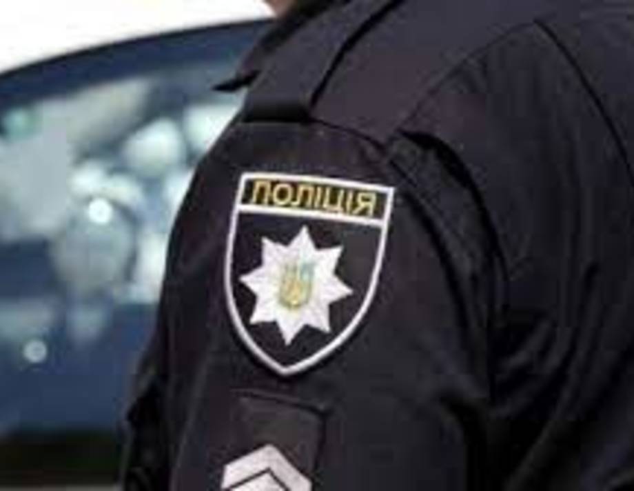 В селі Качанівка Хмільницького району нетверезий водій пропонував поліцейським хабар