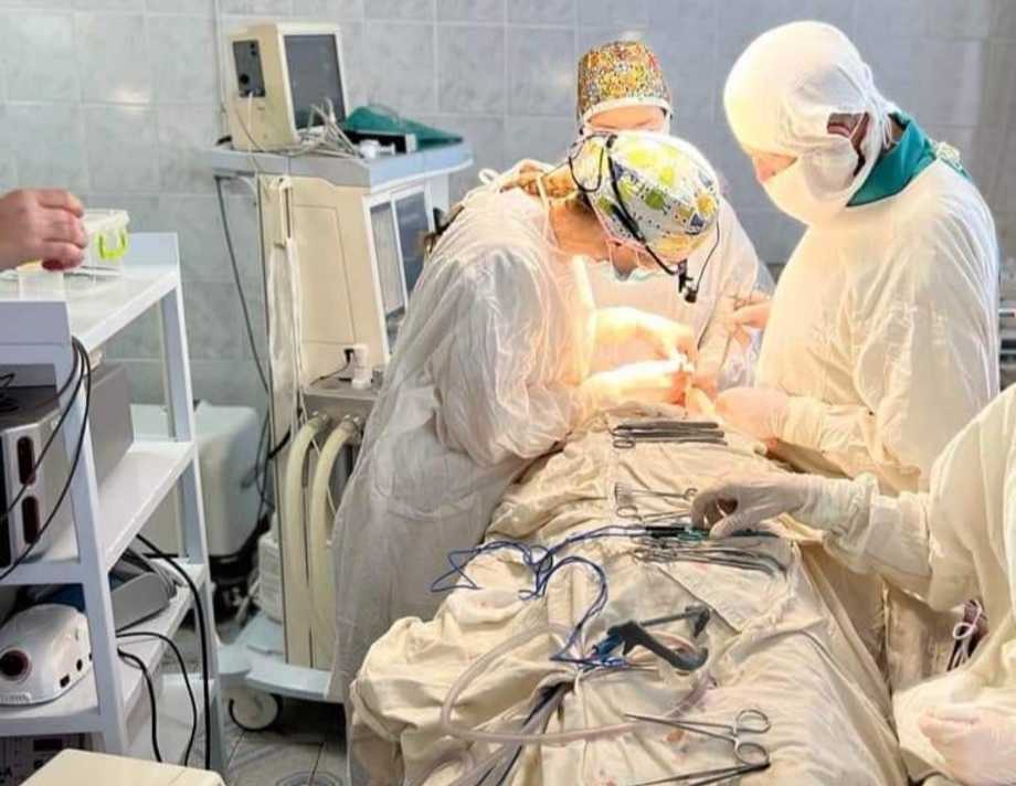 На Вінниччині лікарі провели унікальну операцію по відновленню язика пацієнту