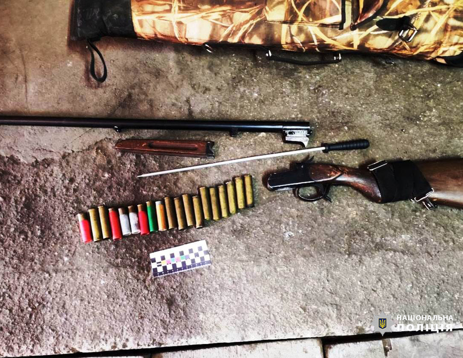  Зброю, набої, гранати та наркотики знайшла поліція в гаражі жителя Хмільницького району