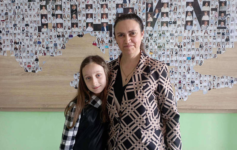 Дві учениці першої школи Хмільника стали кращими юними дослідницями Вінницької області