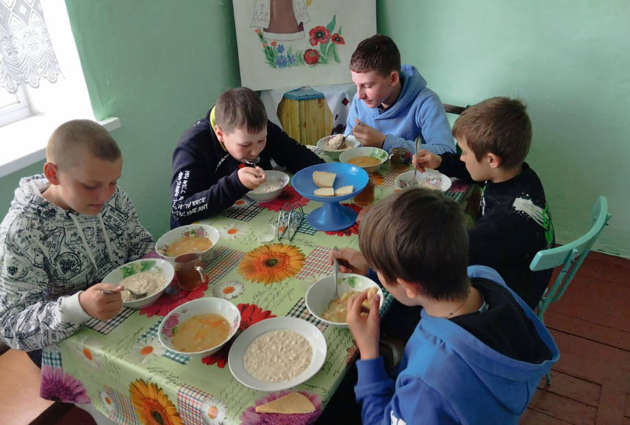 Благодійний фонд Миколи Філонова допомагає організовувати харчування в школах Вінниччини