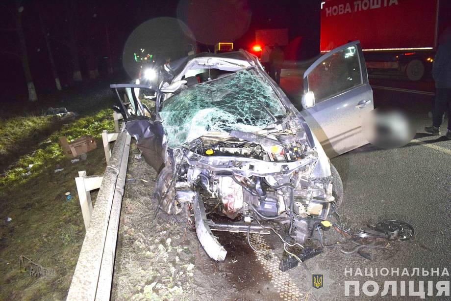 В жахливій ДТП на ВІнниччині загинуло троє людей ще четверо травмовані