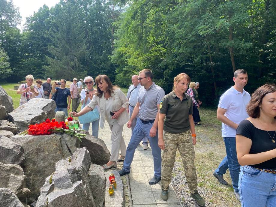 У Хмільнику вшанували пам’ять жертв Голокосту та Праведників світу