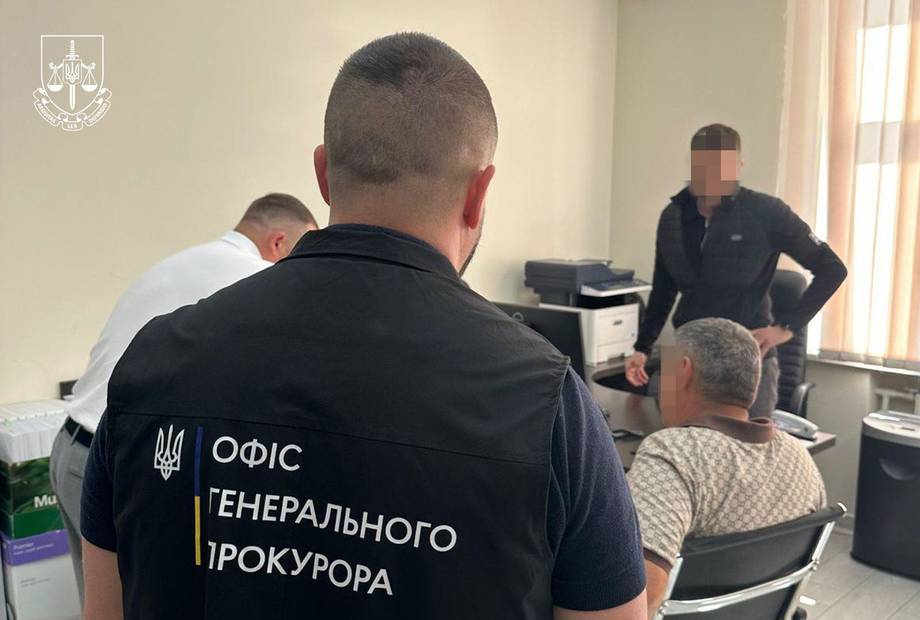 Колишнього начальника ДСНС Вінниччини підозрюєть у примусовій експлуатації рятувальників
