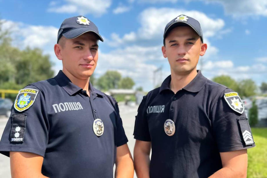 У Хмільнику поліціянти врятували дівчину від самогубства
