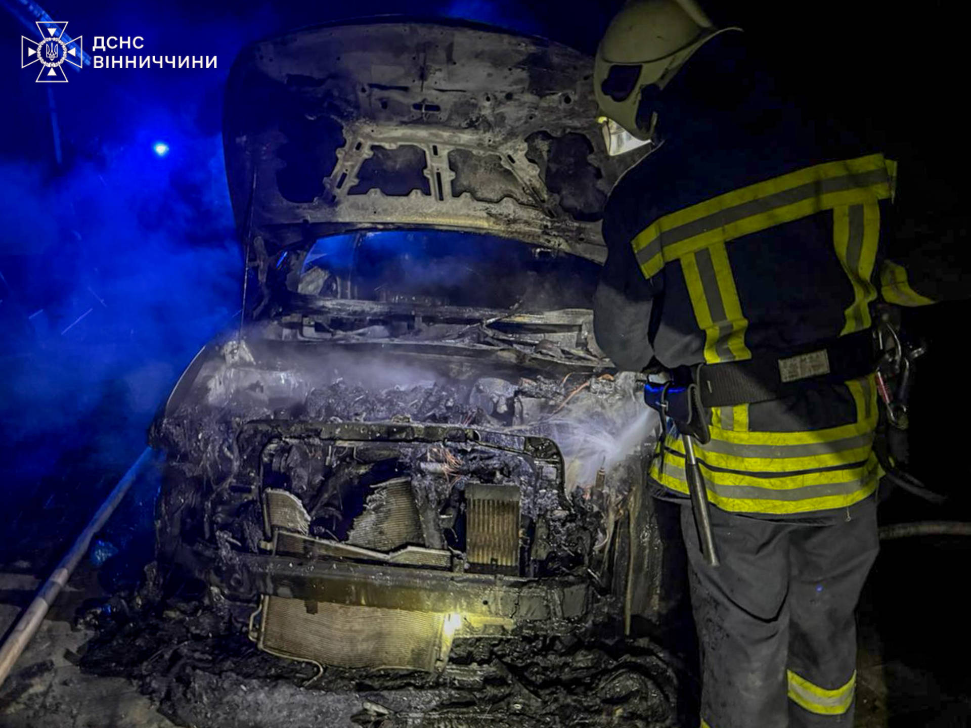 В Гущенцях Хмільницького району вщент згоріла іномарка