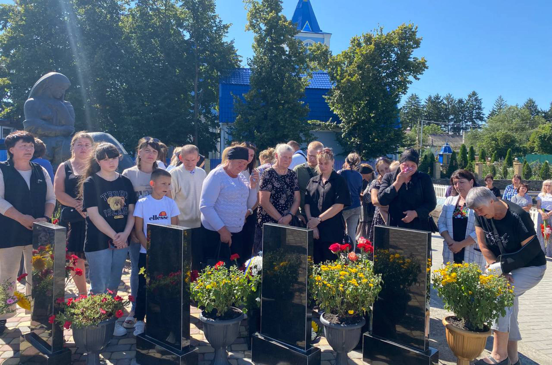 У Війтівцях на Алеї Слави вшанували пам'ять загиблих Героїв