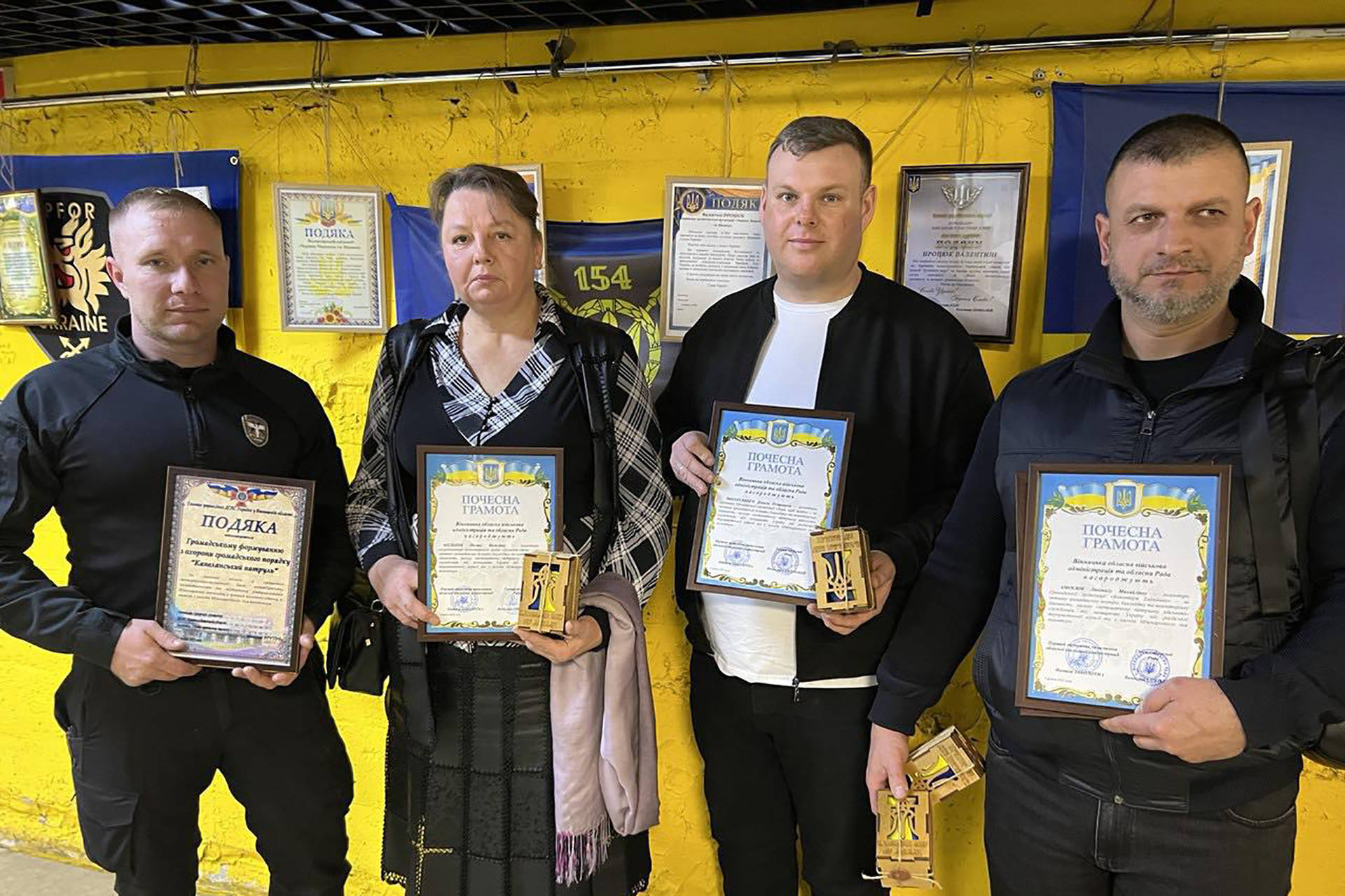 П'ятеро волонтерів з Хмільницької громади отримали обласні Подяки