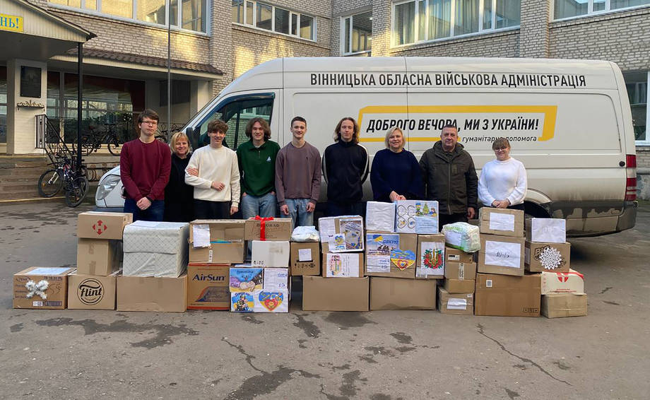  Чергову допомогу на фронт відправили Хмільницькі вчителі, учні, фермери та підприємці