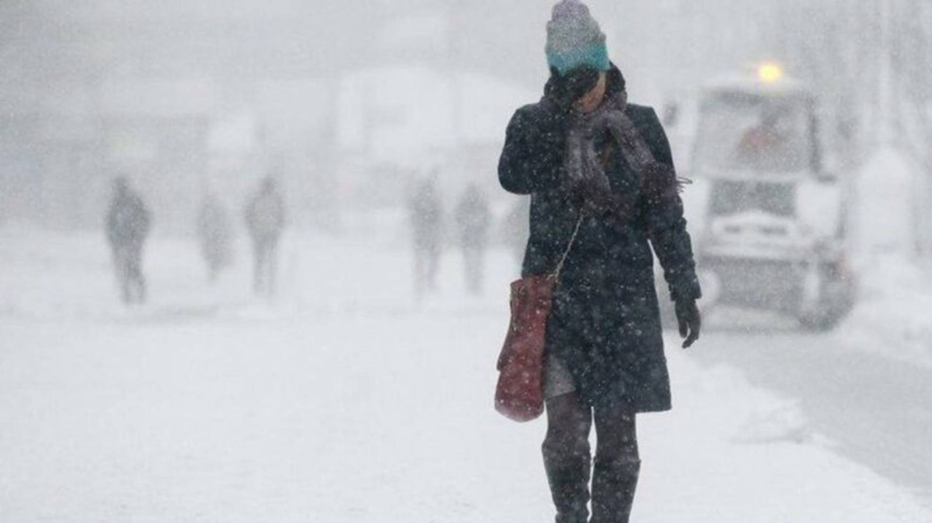 Сніг, морози й удари по енергетиці: як зима випробовує Україну