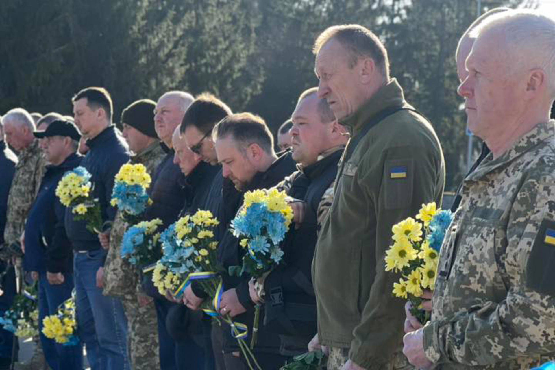 У День добровольця хмільничани вшанували памʼять полеглих воїнів