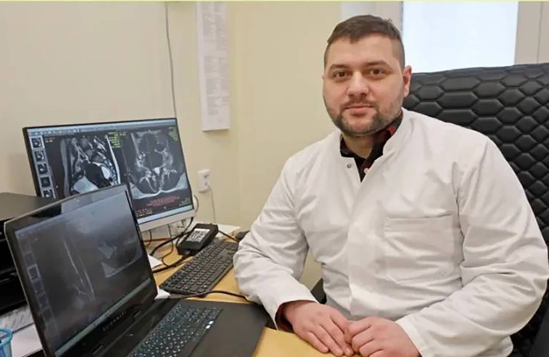 Нейрохірург Ярослав Нікітчук спеціалізується на лікуванні хребта, міжхребцевих гриж та больових синдромів