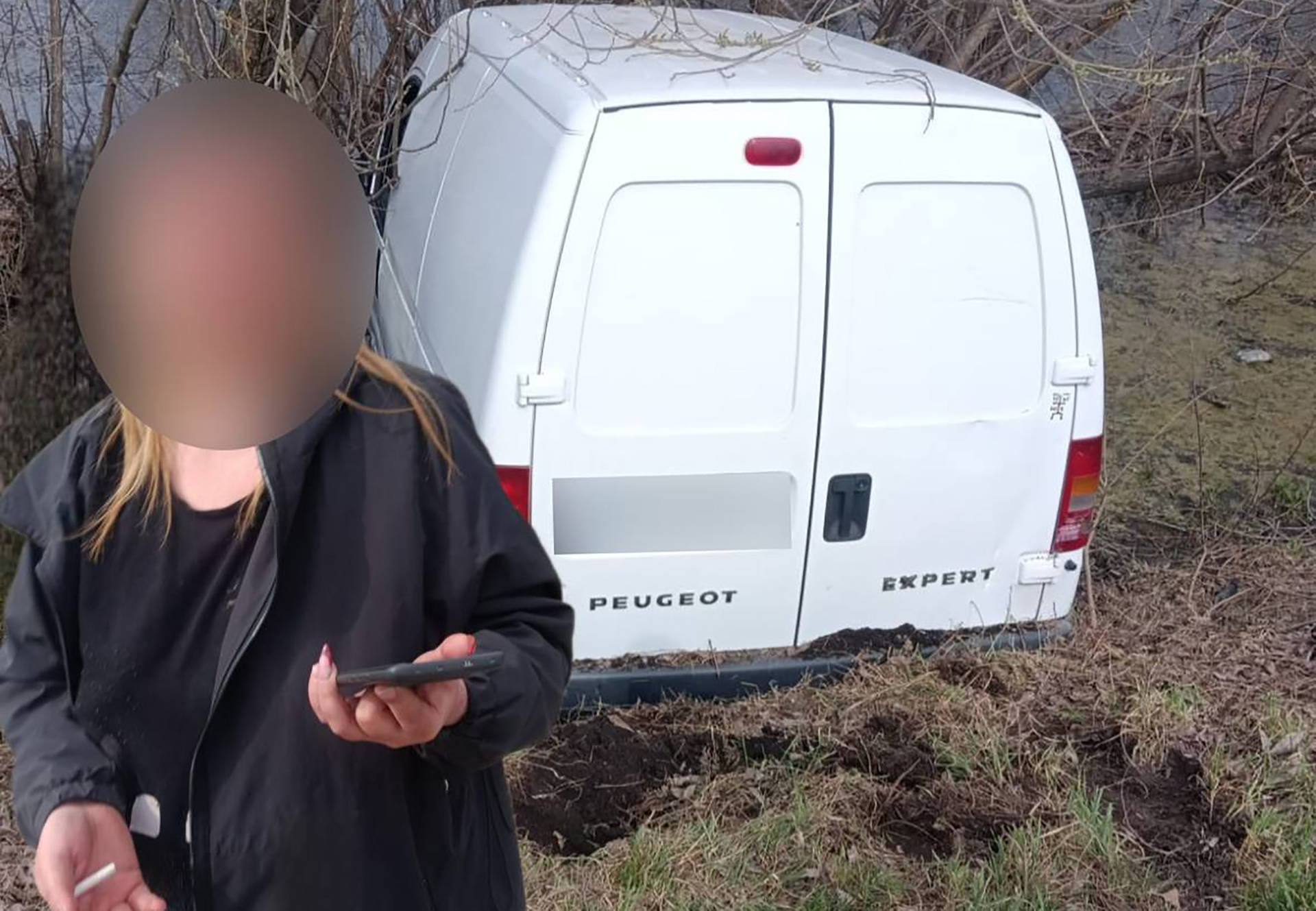 У Хмільницькому районі п’яна водійка на Peugeot злетіла в кювет