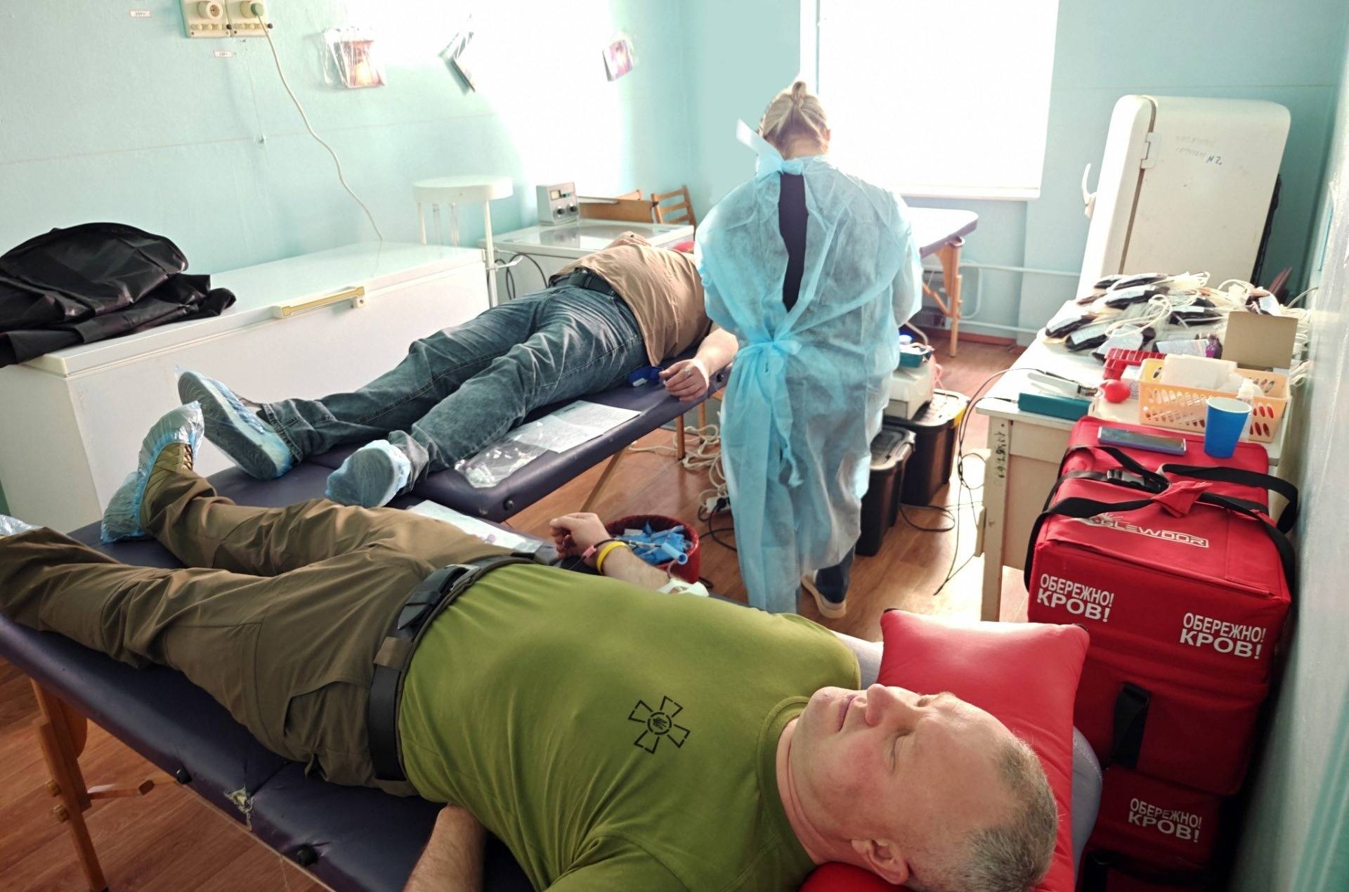 Вчора у Хмільнику відбувся День донора. Долучилося понад 30 військовослужбовців