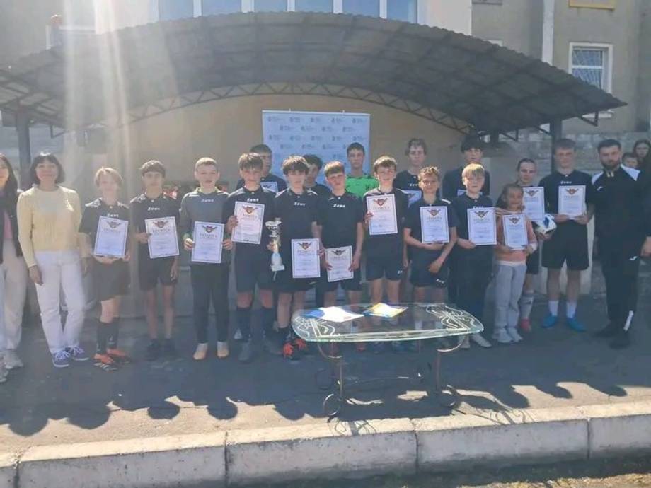 Спортсмени з Хмільника вибороли «золото» благодійного турніру