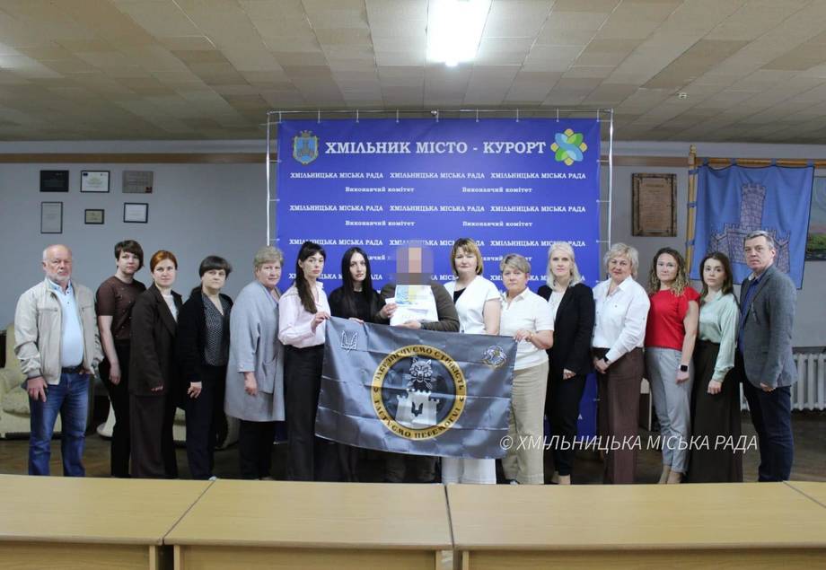 У Хмільнику працівники міської ради передали 150 тисяч гривень на потреби військових